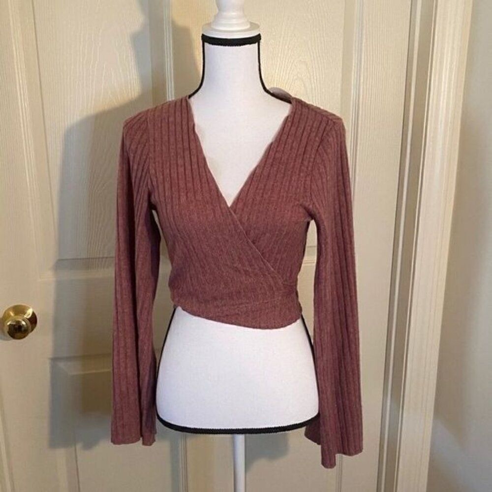 NWT En Creme women''s maroon ribbed v-neck tied front long sleeve sweater size L